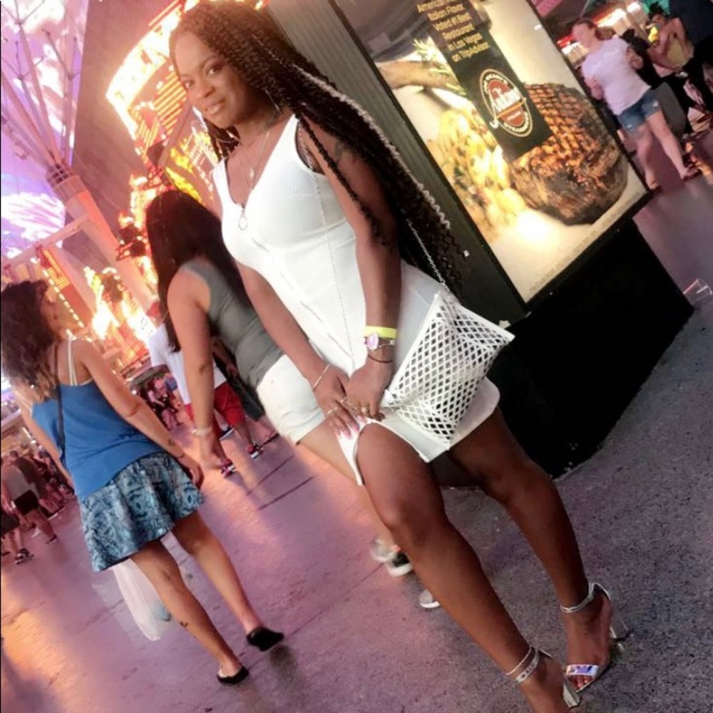 White V-neck tank zipper mini dress